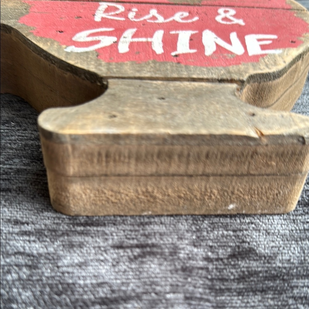 Rustic Rooster Decor - Picture 4 of 5